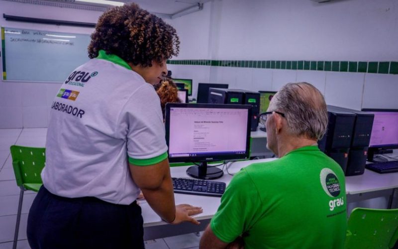 Mais de 350 vagas disponíveis: Conde da Boa Vista recebe feirão de empregos e estágios