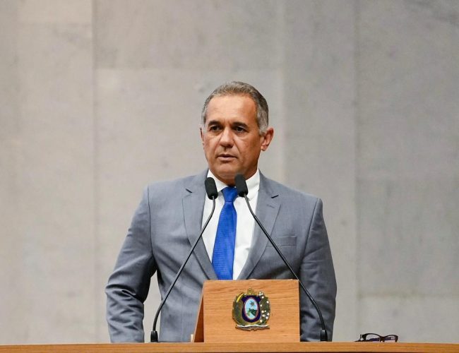 Nino de Enoque deve reassumir liderança do PL na Alepe em articulação que fortalece base de Raquel Lyra na CPI