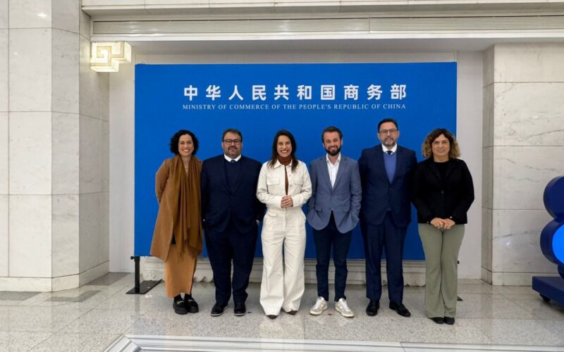 Raquel Lyra apresenta Pernambuco na China e busca rota permanente de comércio e novos investimentos