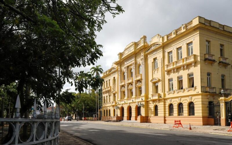 Governo lança edital do Concurso Público Unificado de Pernambuco com 460 vagas