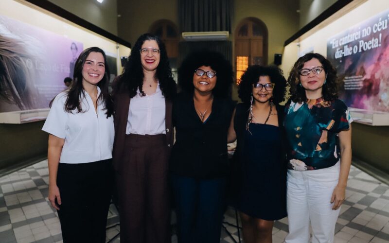 Maria Arraes apresenta projeto para reduzir mortalidade materna em debate sobre violência obstétrica