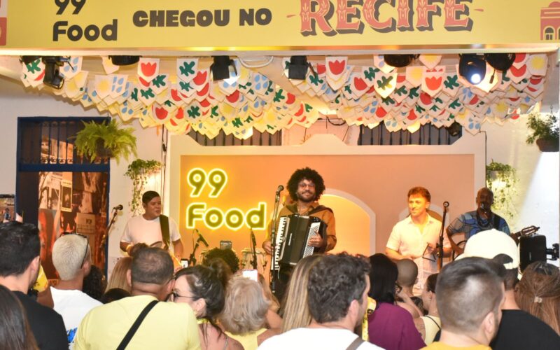 Chegada da 99Food a Pernambuco é celebrada com Sambadeiras e show de Mestrinho em Olinda