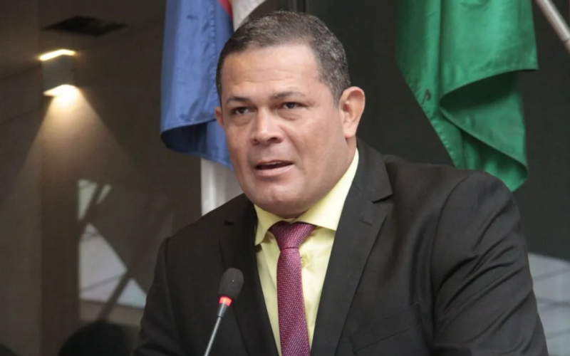 Vereador do PSB assina pedido de CPI contra João Campos e acirra crise política no Recife