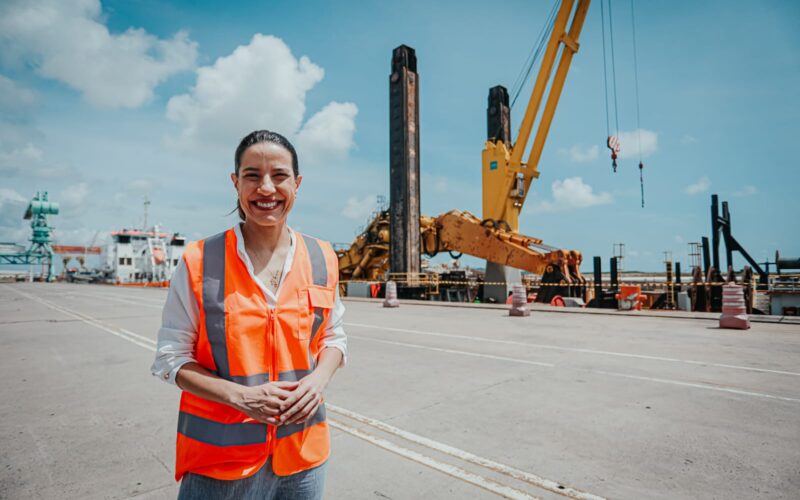Raquel Lyra e Silvio Costa Filho entregam dragagem do canal interno do Porto de Suape