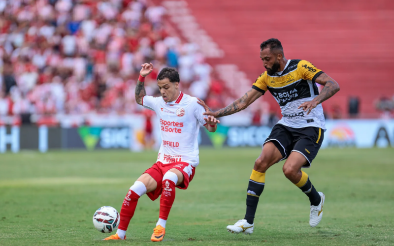 Náutico perde para o Criciúma nos Aflitos e estreia com derrota na Série B